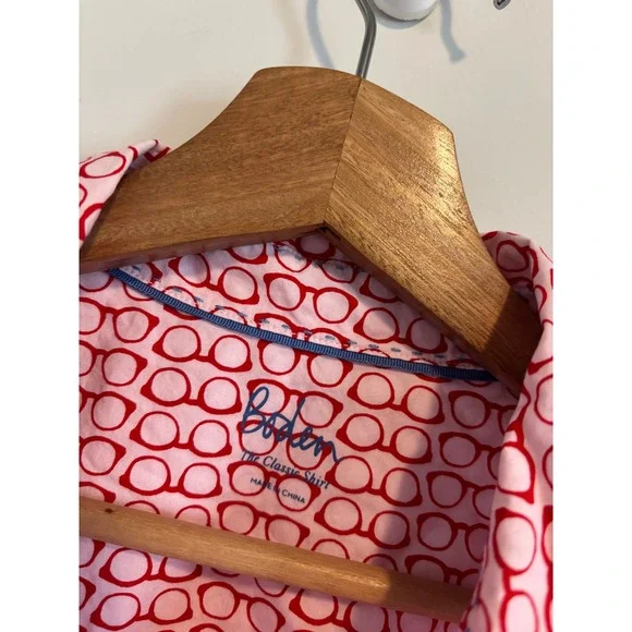 Boden The Classic Shirt Red White Eyeglasses Print Cotton Button Down US 12R - Picture 5 of 9